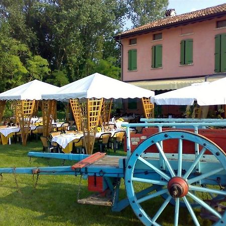 Agriturismo Cascina Boschi Apartment Volta Mantovana Bagian luar foto