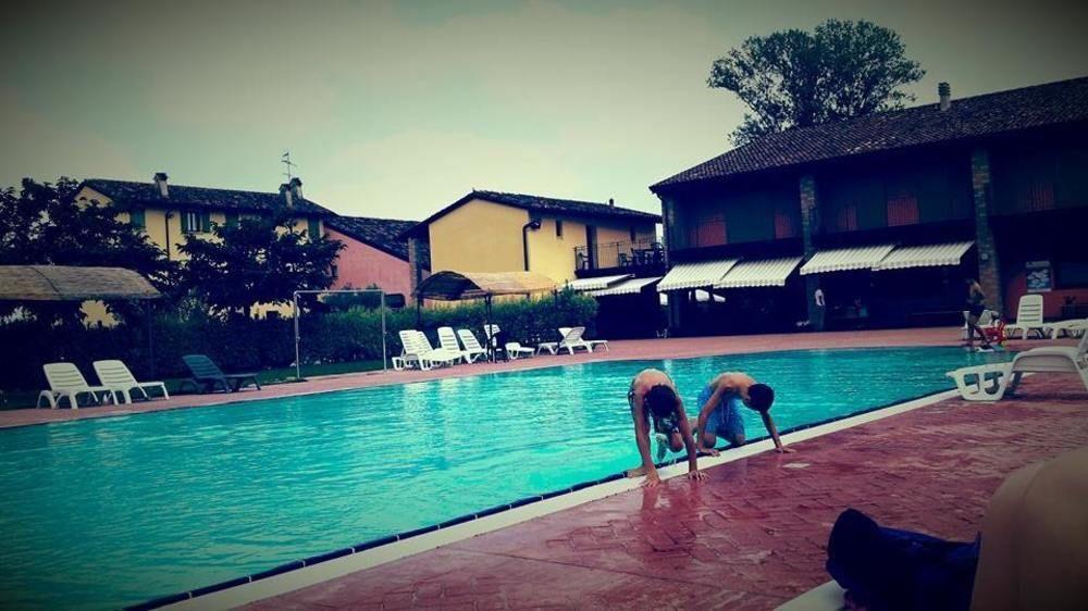 Agriturismo Cascina Boschi Apartment Volta Mantovana Bagian luar foto