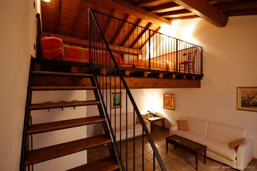 Agriturismo Cascina Boschi Apartment Volta Mantovana Bagian luar foto