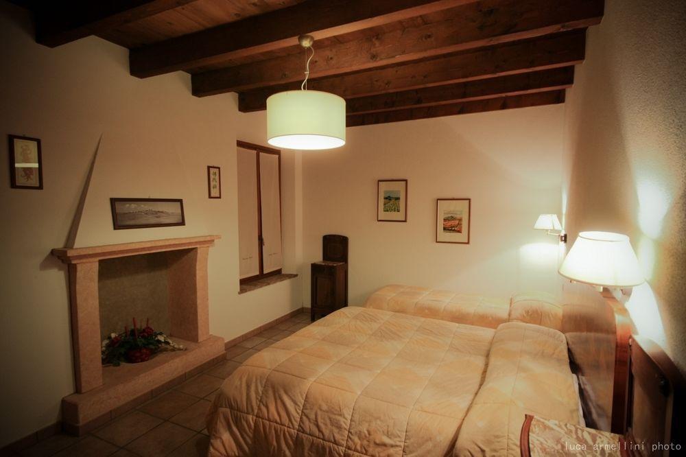 Agriturismo Cascina Boschi Apartment Volta Mantovana Bagian luar foto