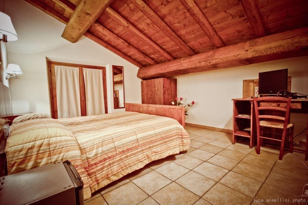 Agriturismo Cascina Boschi Apartment Volta Mantovana Bagian luar foto